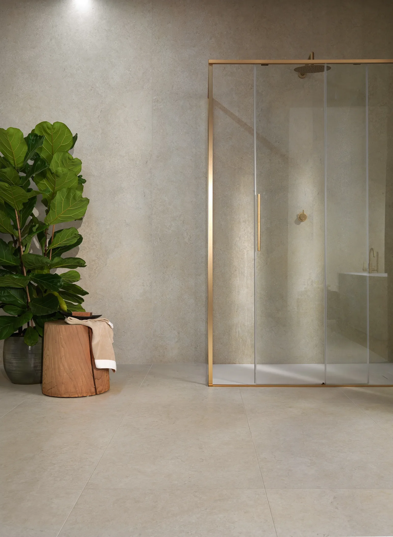 Energieker Heritage Badezimmer Nude 120x280 mit Cornsilk Boden 60x120