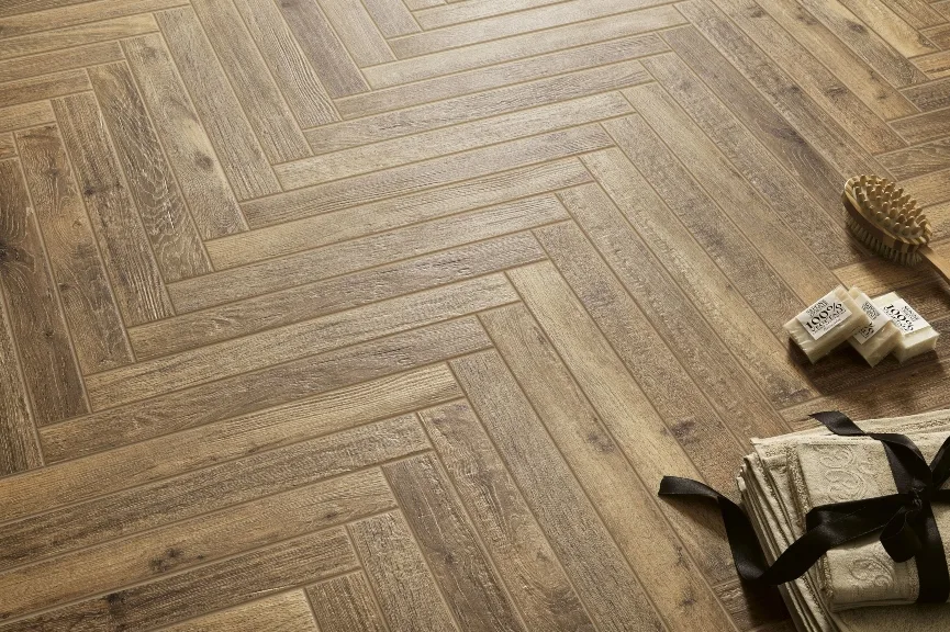Faro Ceramiche Ecolife Birch 6x50 – schmales Holzdekor Listello