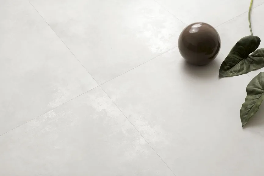 Faro Ceramiche Iroxid Bianco 60x120 – helle Oxidoptik Fliese