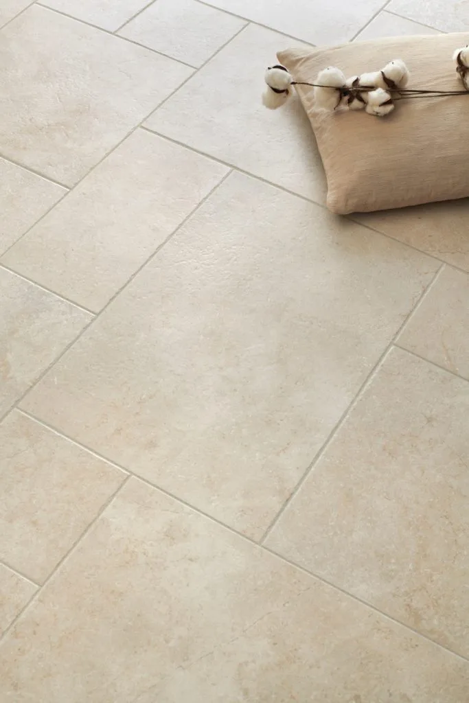 Faro Ceramiche Pierre d'Orléans Avorio – Oberflächenstruktur Detail