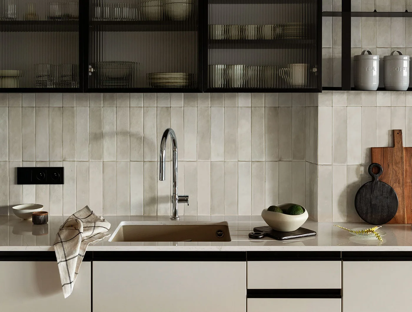 Sartoria Passaggi Grey – graues Vintage-Feinsteinzeug Ambiente